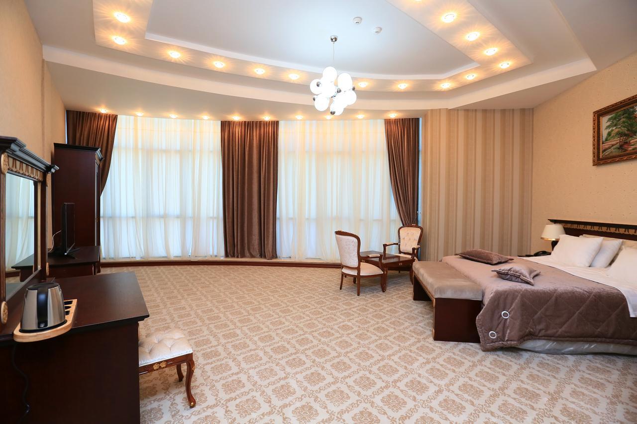 Spring Hotel โนฟซาเนอ ภายนอก รูปภาพ