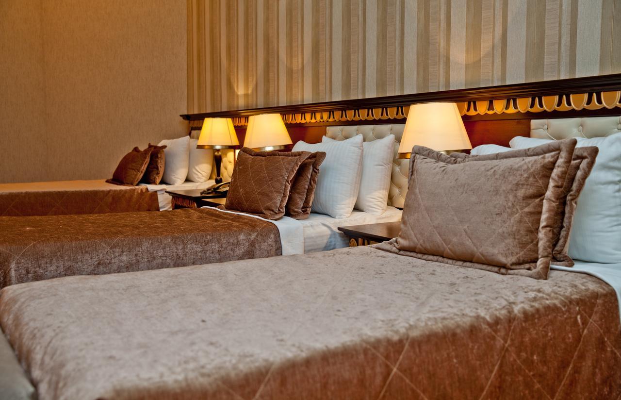 Spring Hotel โนฟซาเนอ ภายนอก รูปภาพ